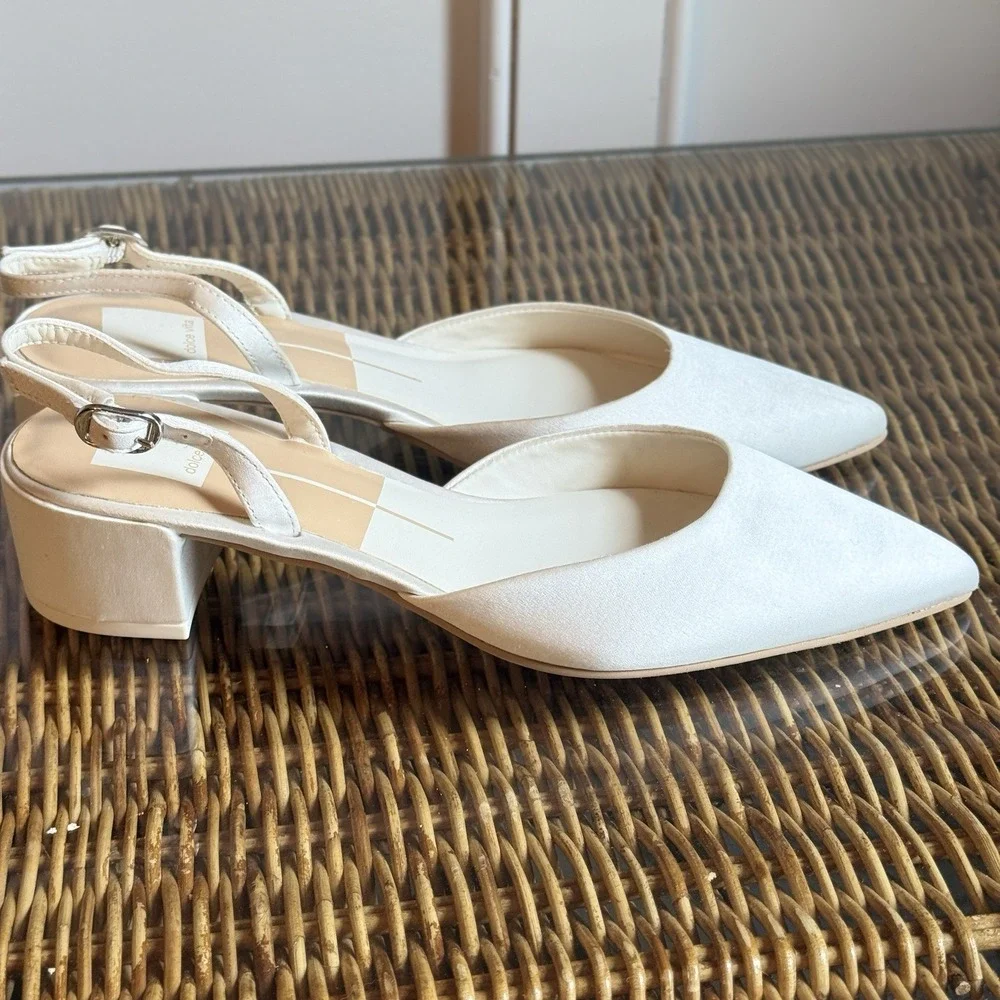 Dolce Vita Carel Pointed Toe Low Block Heel Pumps True White Satin Sz 7
